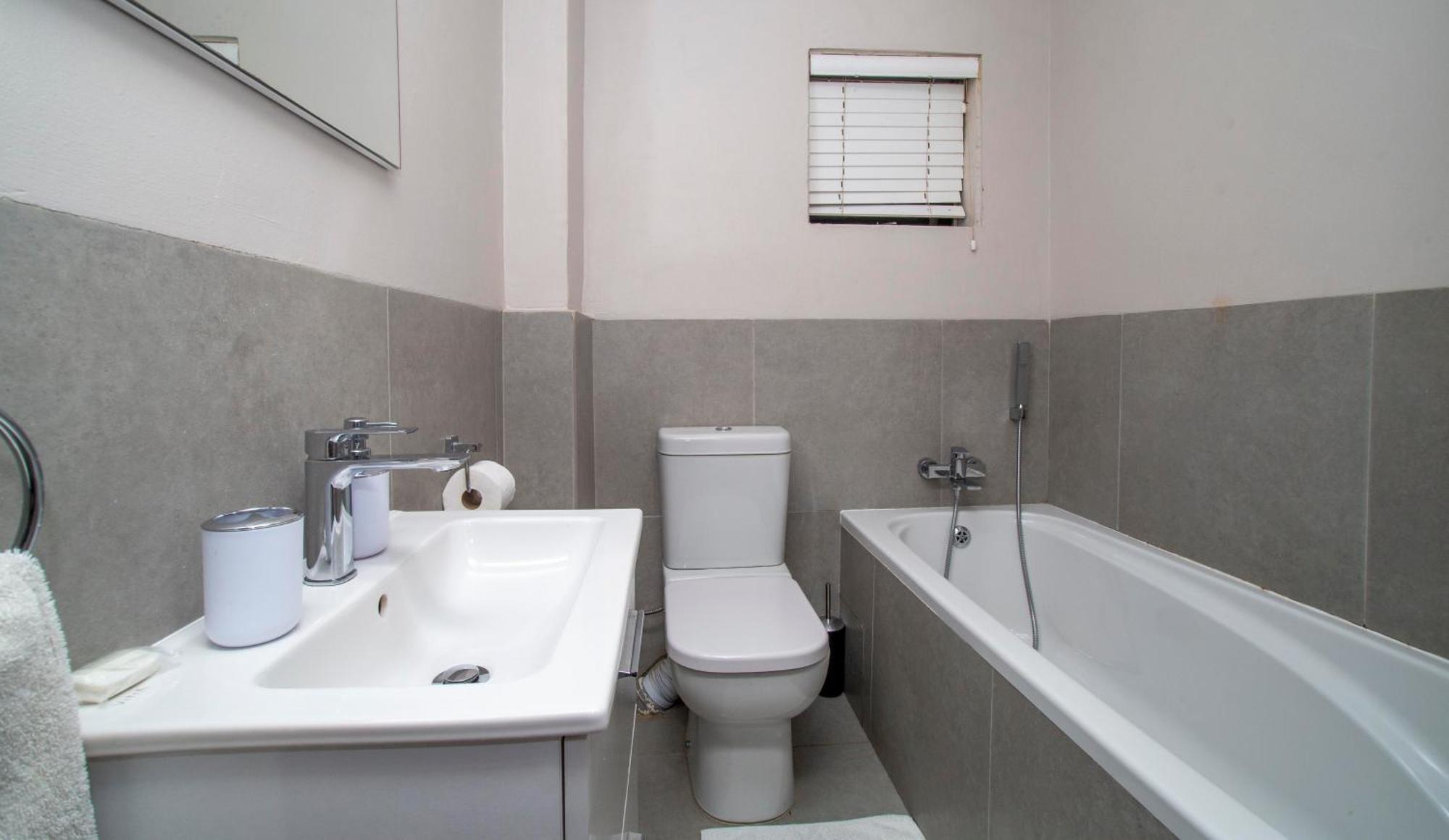 9 Bronze Bay Apartment เดอร์บัน ภายนอก รูปภาพ