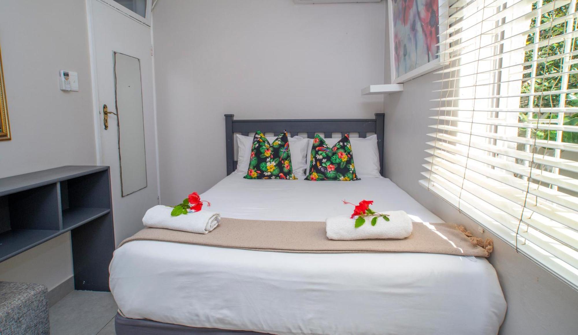 9 Bronze Bay Apartment เดอร์บัน ภายนอก รูปภาพ